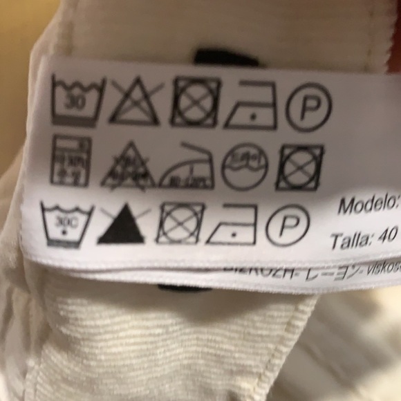 NWT. Massimo Dutti Cream Cotton Trousers. Size 8. - Picture 7 of 9